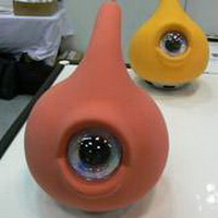 японцы сделали робота в виде глазного яблока